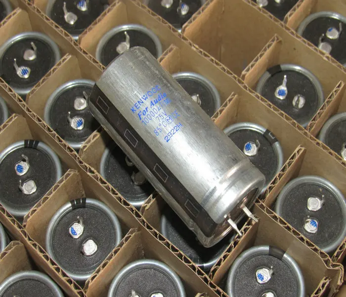 

Japan 75V10000UF fever filter aluminum electrolytic capacitor