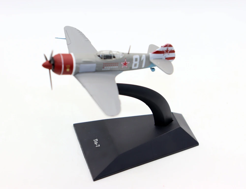 New 1/100 scale USSR LA-7 Fighter Diecast+Plastic Alloy simulation model aircraft for collection gift