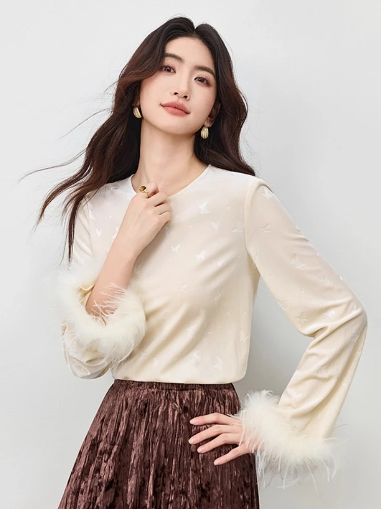 

SENTUBILA Elegant Women Sweaters Long Sleeve O-neck Loose Fit Pullovers 2025 Autumn Design Simple Flare Sleeveed Tops 154SF3889