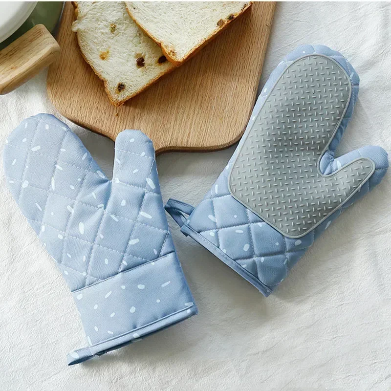 2pcs Microwave Glove Houshold Non-slip Cotton BBQ Oven Mitts Baking Gloves Heat Resistant Kitchen Potholders Silicone Oven Mitts