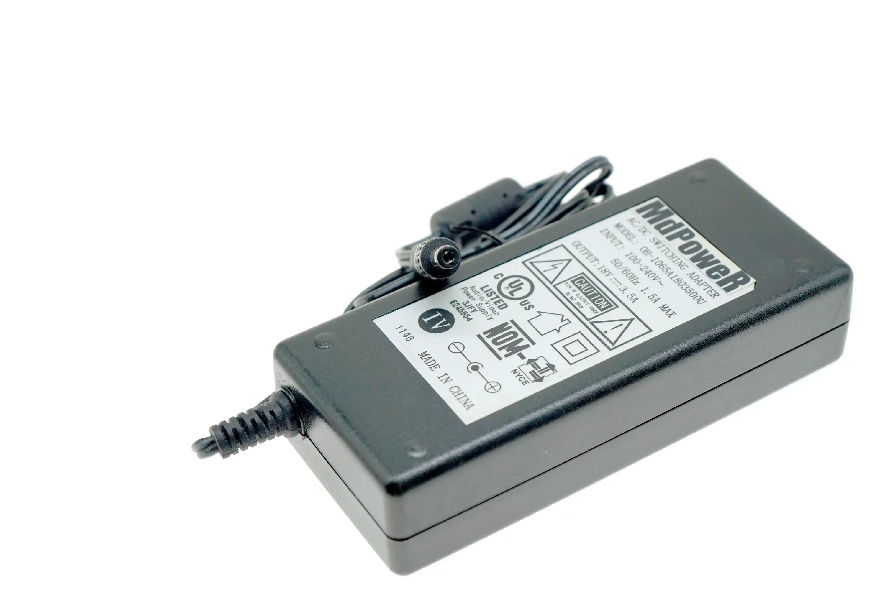 

Genuine OH-1065A1803500U2 18V 3.5A AC/DC Switching Adapter Charger for Philips KEF EGG Audio GPE060D-180350D Power Supply