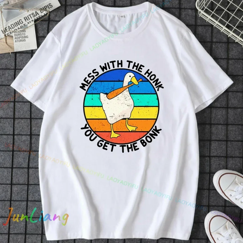 

Забавный Silly Duck Goose с ножом без названия Goose Game, винтажные мужские рубашки, футболка с рисунком, мужская одежда из 100% хлопка, Harajuku Y2k