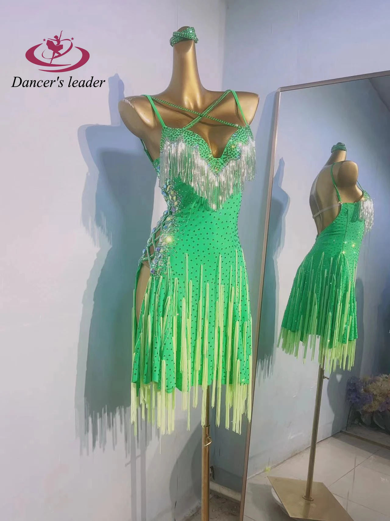 라틴 댄스 의상, 라인스톤 여성 의류, 고급 맞춤형 실버 태슬 칼라, 꽃무늬 드레스, 삼바 퍼포먼스 드레스