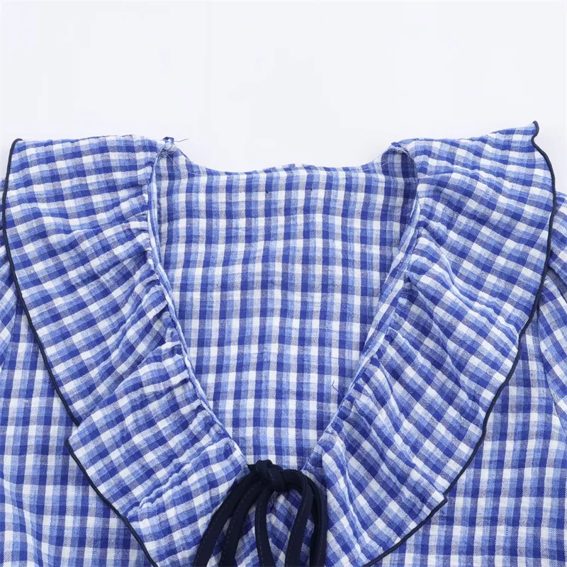 قميص نسائي 2025 خريف نمط جديد أزرق منقوش كم طويل الطبقات قميص غير رسمي مزخرف عصري وأنيق