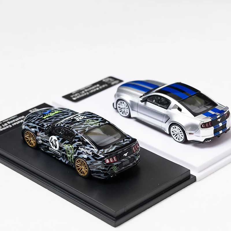 DCM 1/64 フォード マスタング GT 2014 合金おもちゃ自動車ダイキャストメタルモデルギフト