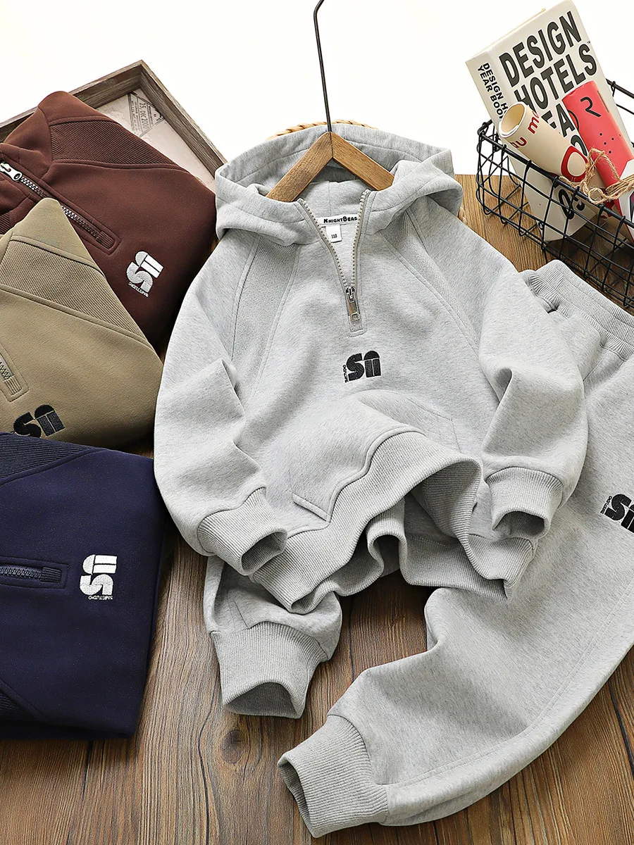 

2025 Spring and Autumn Boys' Comfortable Cotton Hoodie Casual Jogging Suit Sports Hoodie Two-piece Set