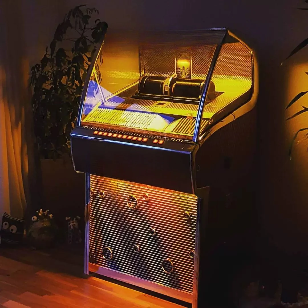 80 CDs coin-operated, free records, retro commercial audio