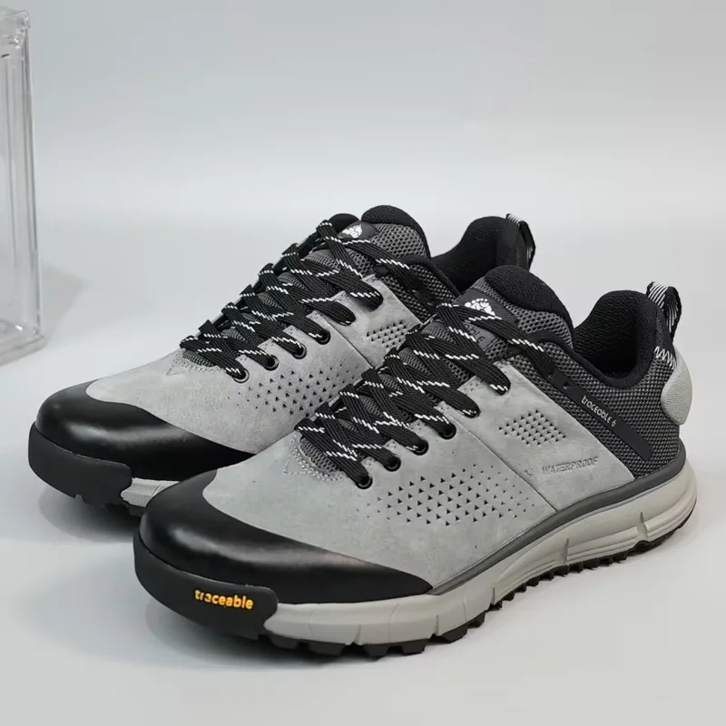 

Spring Breathable and Wear-resistant Men's Couple Hiking Shoes Anti Slip Comfortable Men's Sports Shoes