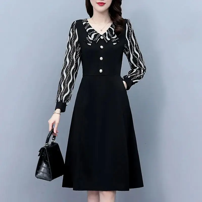 

Elegant Women's A-Line Midi Dress With Chain Print Sleeves And Button Detail For Office Wear