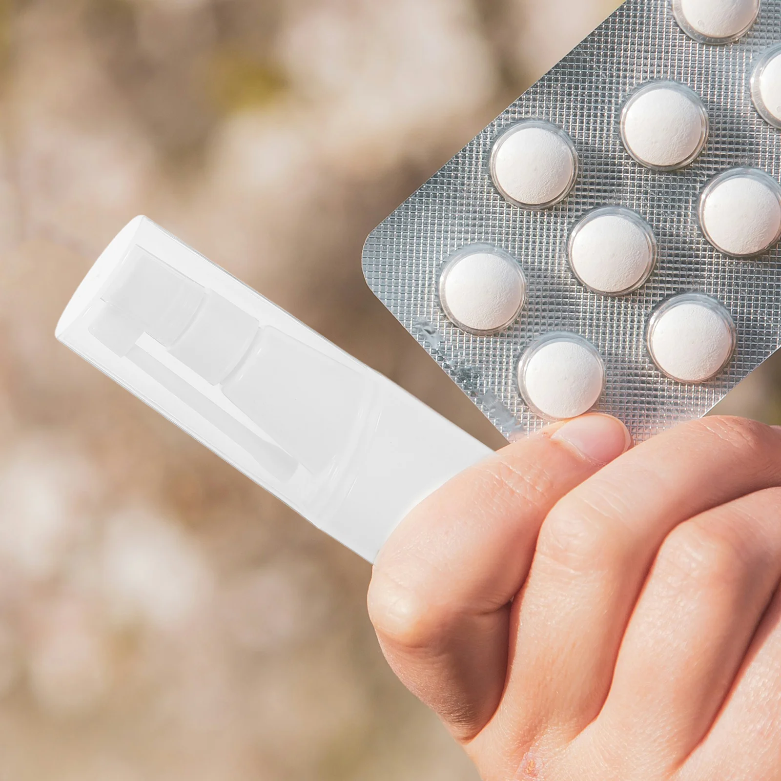 

10Pcs Portable Nasal Spray Bottle Empty Refillable Small Plastic Mist Spray for Travel Outdoor Use Fine Mister Nose Sprayer