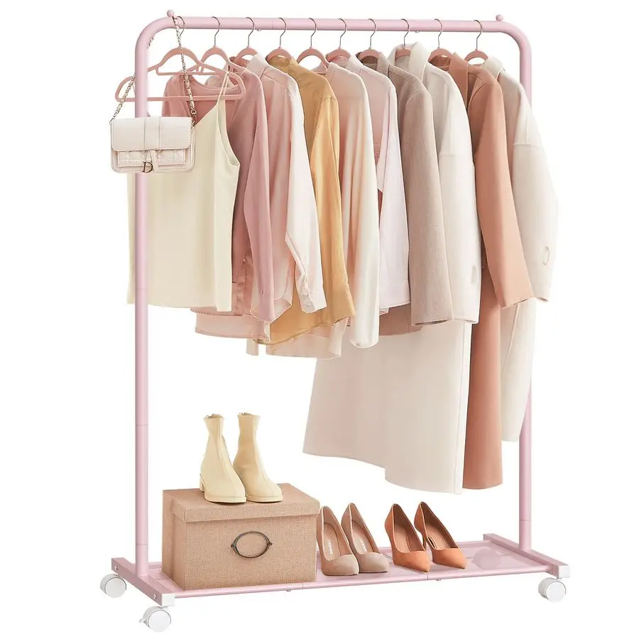 Clothes Rack With W…