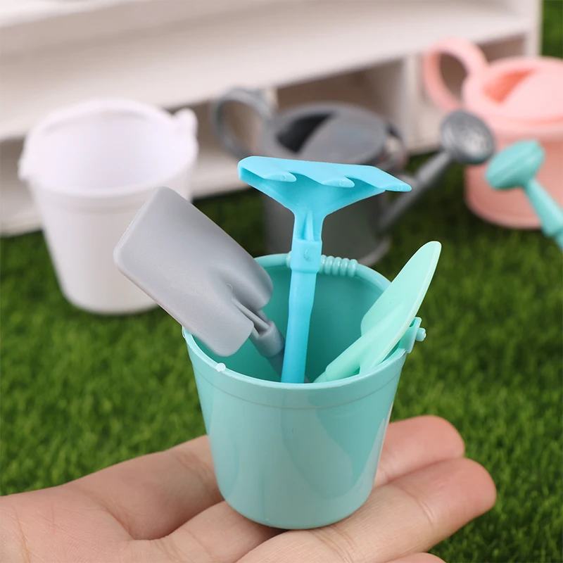 Regadera en miniatura para casa de muñecas, cubo, pala rociadora, modelo, herramientas de jardinería, decoración, juguete, accesorios para casa de muñecas, 1:12