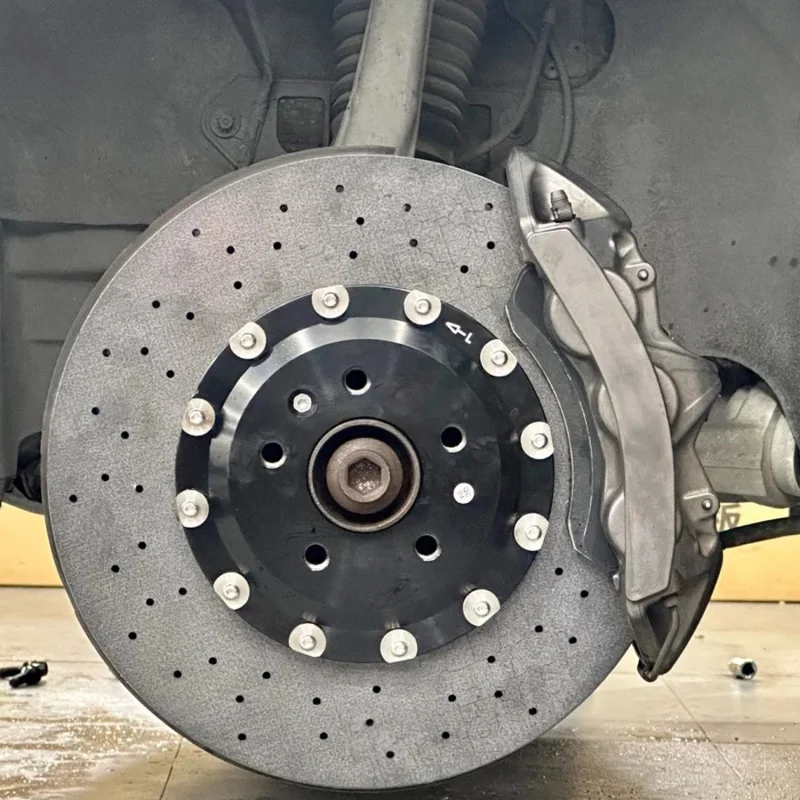 For Chrysler 2300csrt Grand Caravan Carbon Ceramic Brake Disc with Drilling High-performance Modification and Upgrade