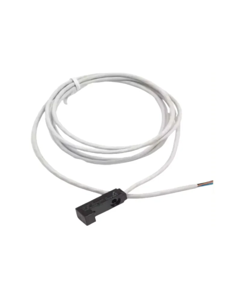 When APM-D3A1 approaches the sensor NPN transistor output, the sensor lights up in orange.