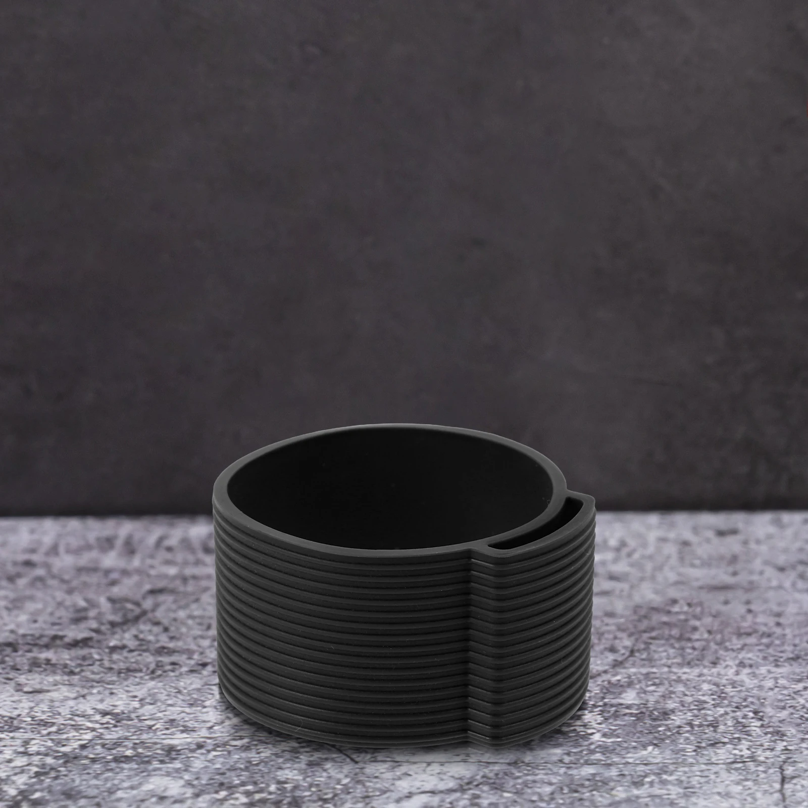 

Adjustable Silicone Cover for Portable Coffee Grinder Handheld Mill Machine Protective Sleeve for Outdoor Camping Travel Use