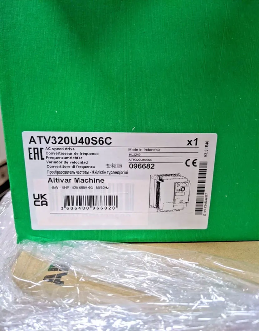 العلامة التجارية الجديدة ATV320U07S6C ATV320U15S6C ATV320U22S6C ATV320U40S6C ATV320U55S6C ATV320U75S6C ضمان لمدة سنة واحدة