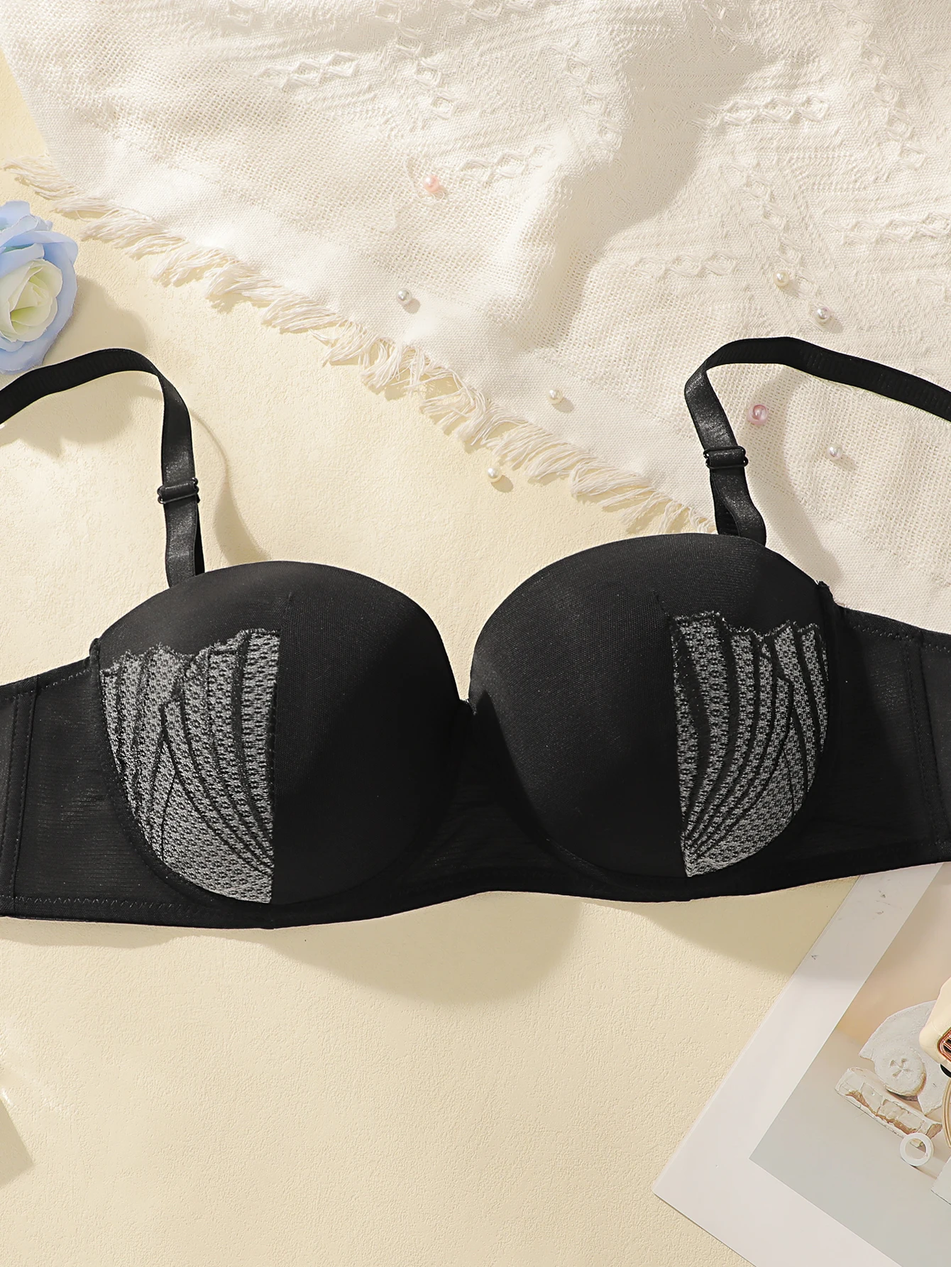 Women's sexy solid color lace plus size bra with steel rims gathered push ups adjustable shoulder straps comfortable bra J2471 view 3