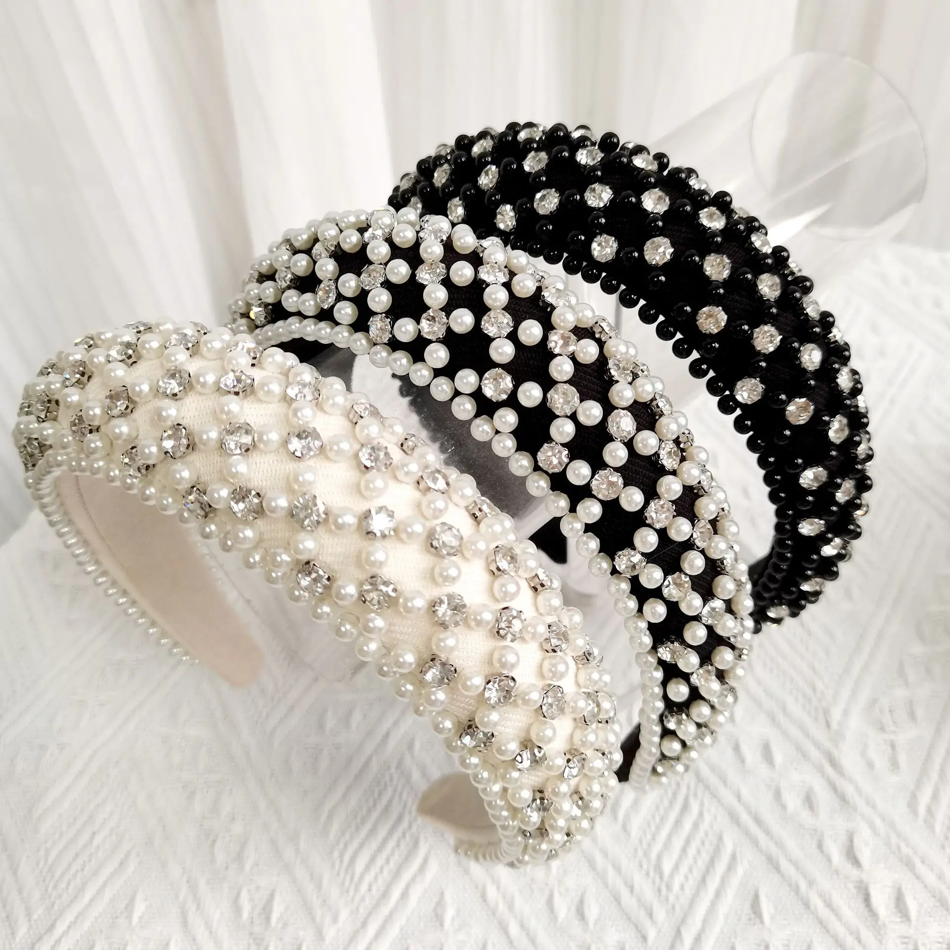 Pearl Headband White Crystal Hair Band Baroque Rhinestone Headbands for Women Girls Elegant Sponge Hair Hoop Hair Accessories