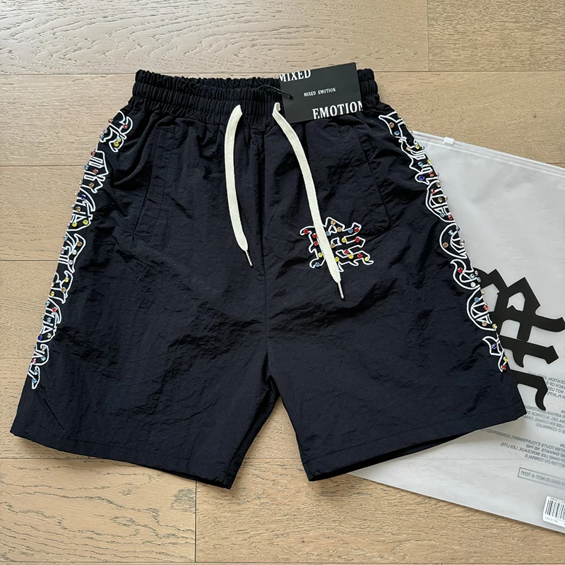 

High Quality Colored Hot Diamond Mixed Emotion Shorts Pants Summer Men Outdoor Comfort Casual Pants