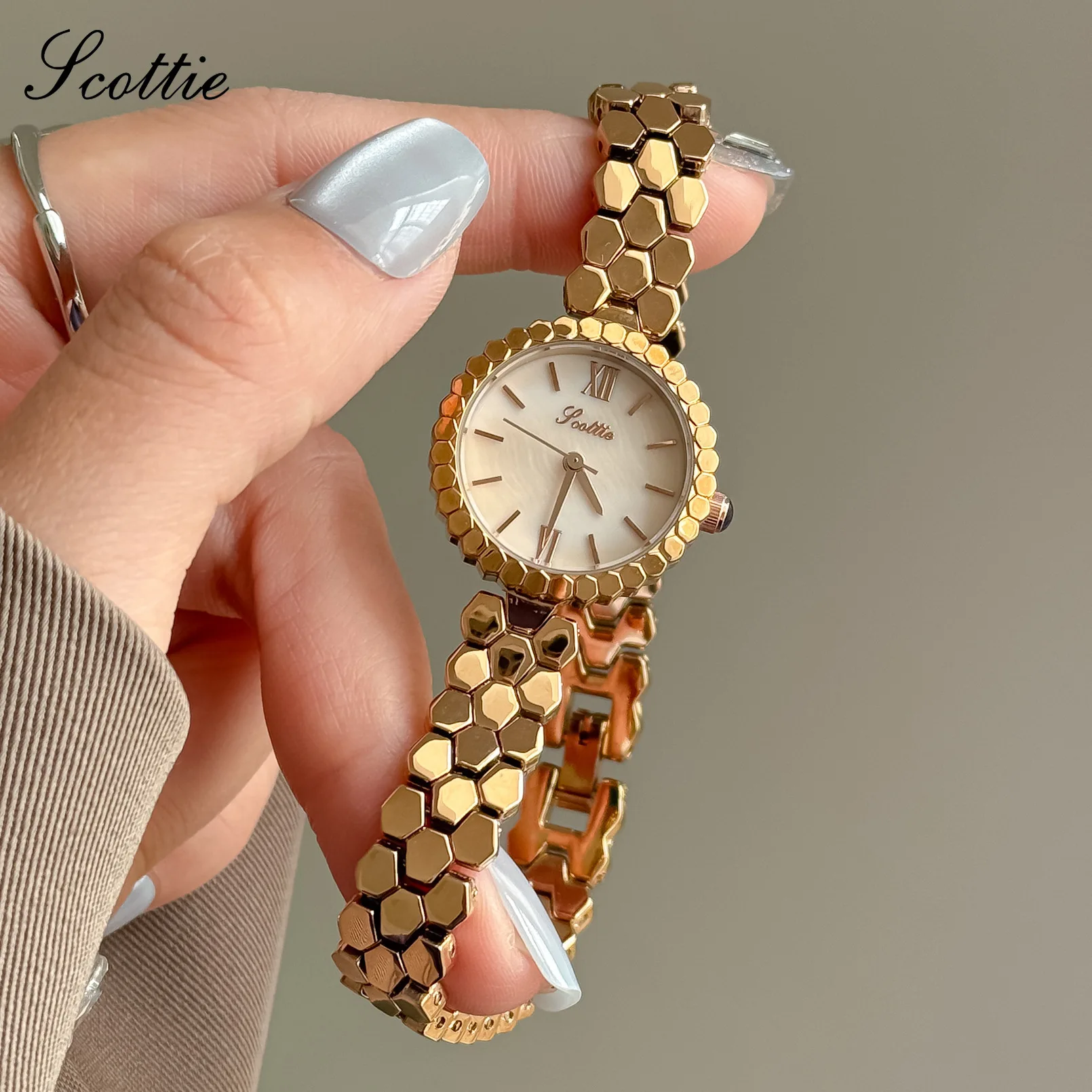 Jam Tangan Wanita Elegan Jam Tangan Rose Gold Gelang Jam Tangan Wanita Kecil, Hadiah Untuk Wanita, Jam Tangan Wanita Berkualitas Tinggi.