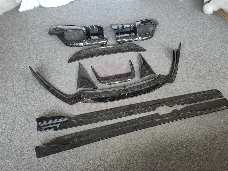 High Quality Forged Carbon Fiber Style Front Bumper Edge Side Skirts Rear Diffuser Rear Spoiler for F12 Body Kit