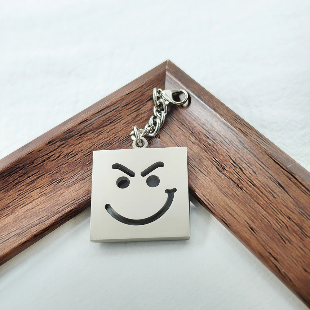 Band-Musik-Schlüsselanhänger-Set, modifizierter Bären-Smile-Face-Metallanhänger, Schlüsselring, Kreuz, Geschenk für Musikfans, Schmuck – Detail 12