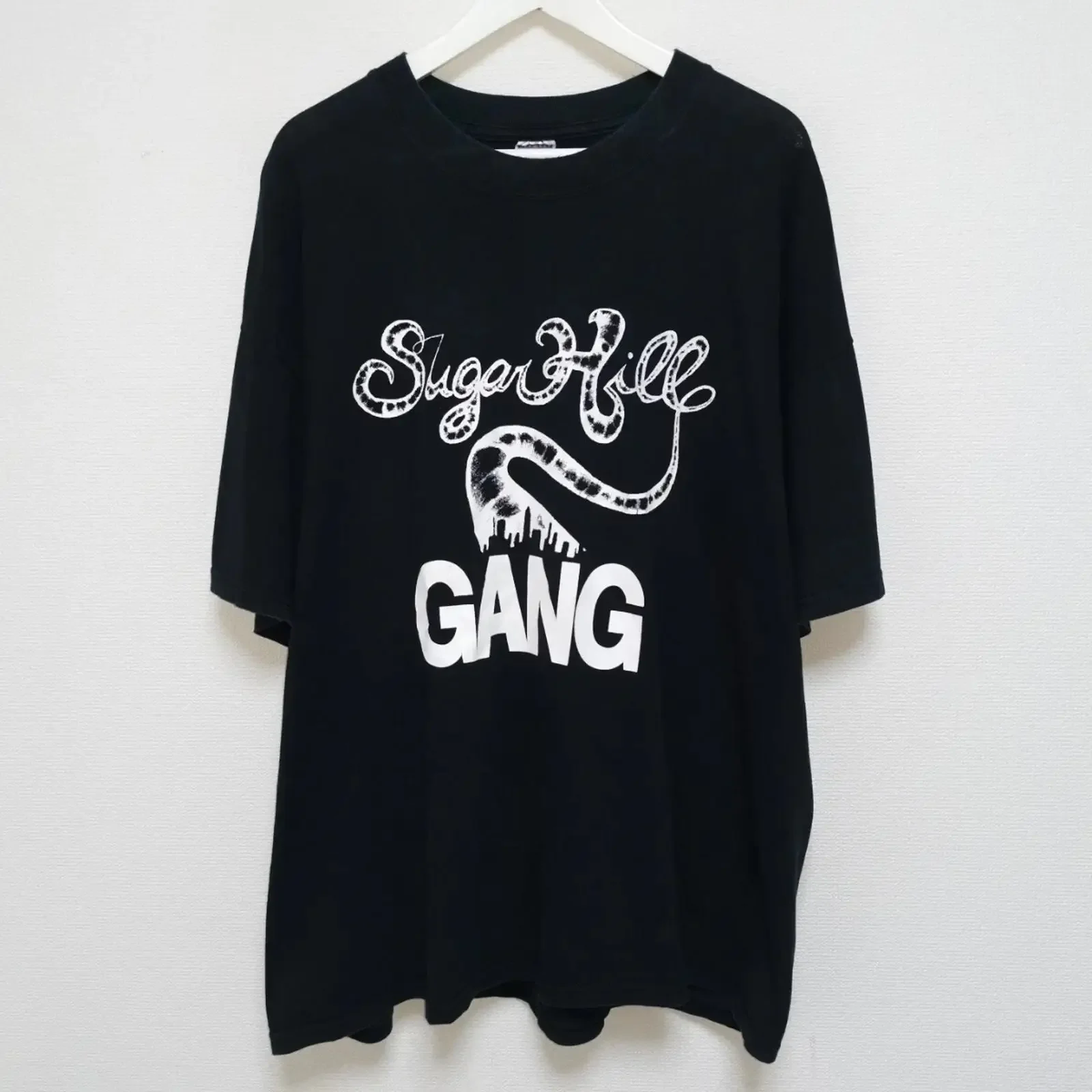 Футболка JERZEES Sugarhill Gang SUGAR HILL в стиле 00-х, черная, винтажная, мягкая, повседневная, удобная, уличная одежда, размер XXL, с эффектом потертости.