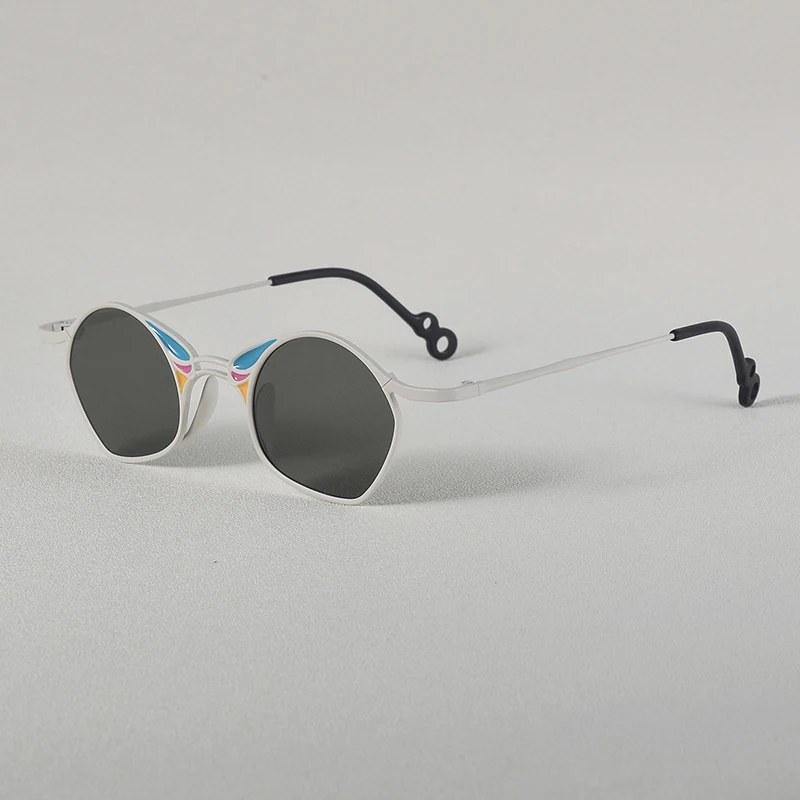 

Pure Titanium Irregular Personalized Sunglasses Colored Women Outdoor UV Protective Eyewear Hip Hop Men Travel Vacation Eyeglass