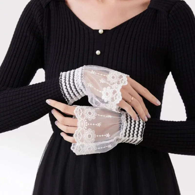 New White Women Lace Floral Detachable Sleeve Fake Cuffs Female Pleated Flare Sleeve False Cuffs Ruffles Wristband Decorative