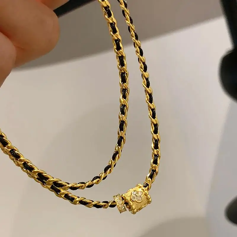 New in Vintage Black rope chain necklace Charm Light Luxury Fashion cylindrical Pendant Party banquet Jewelr for Women