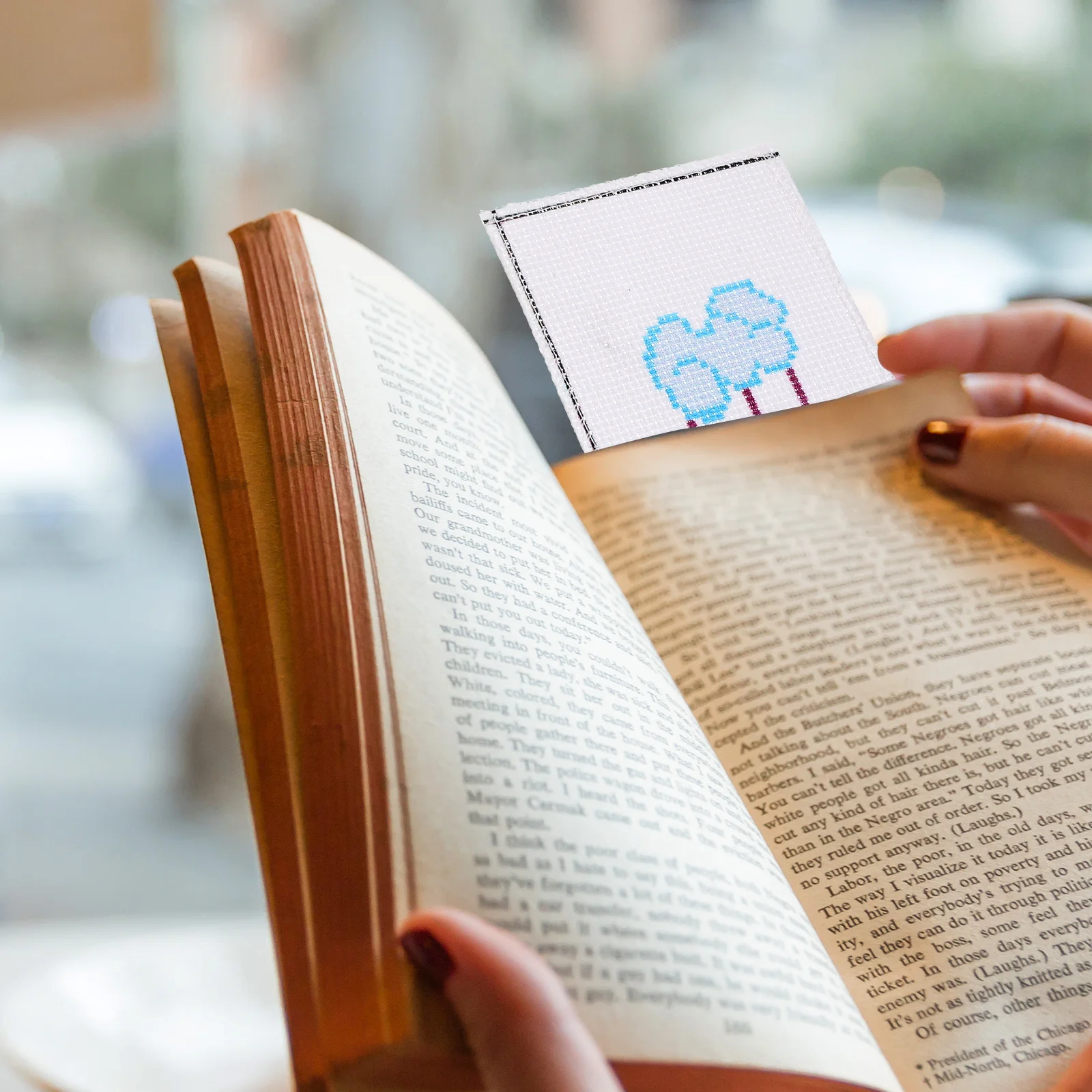 

3Sets DIY Embroidering Supplies Polyester Bookmark Kit Exquisite Stitch Pattern Decorative Craft Making for Family Gift Idea