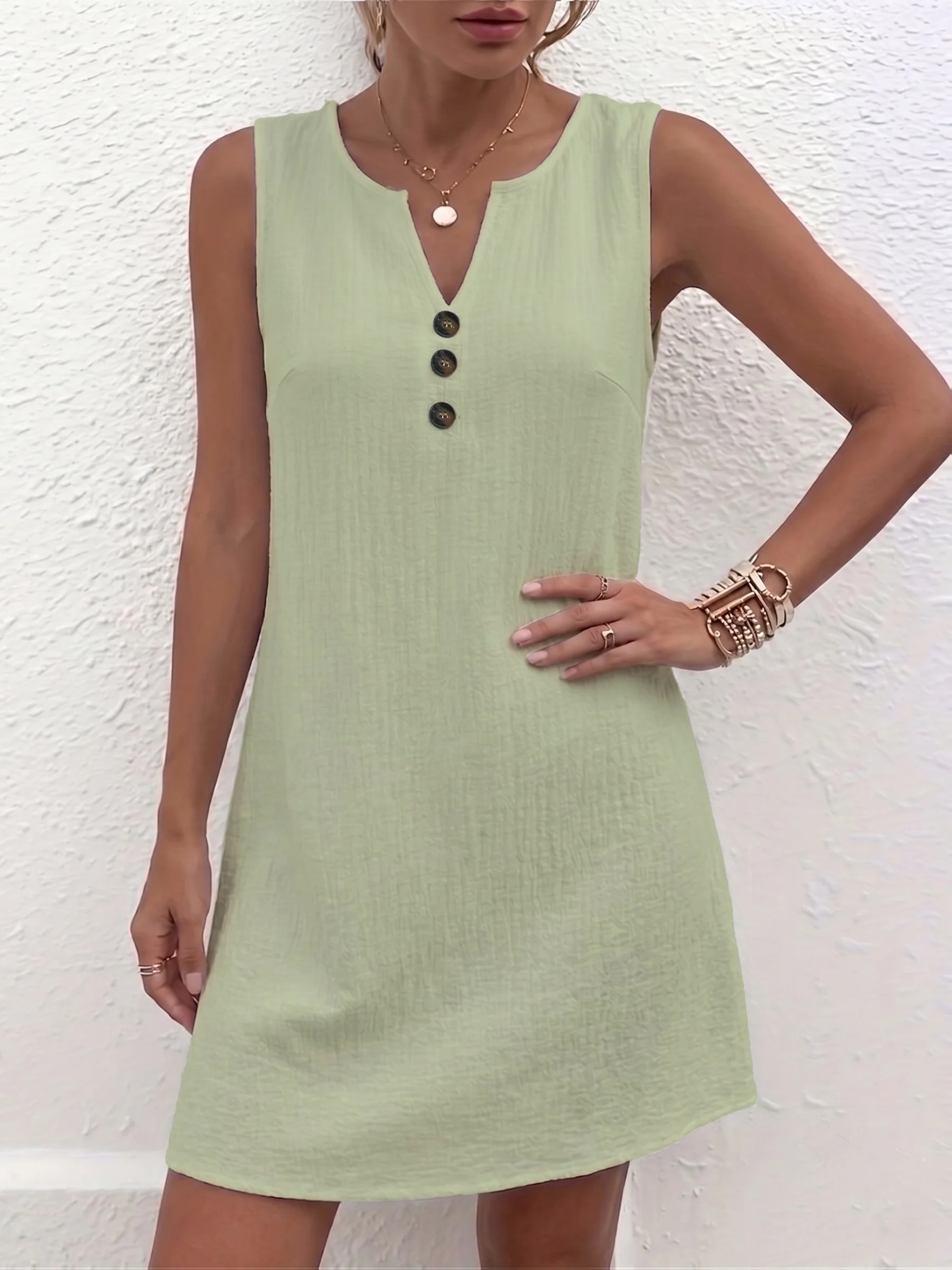 Ärmelloses Freizeitkleid in Übergröße mit Knopfdetails für mühelosen Stil und Komfort – Detail 4
