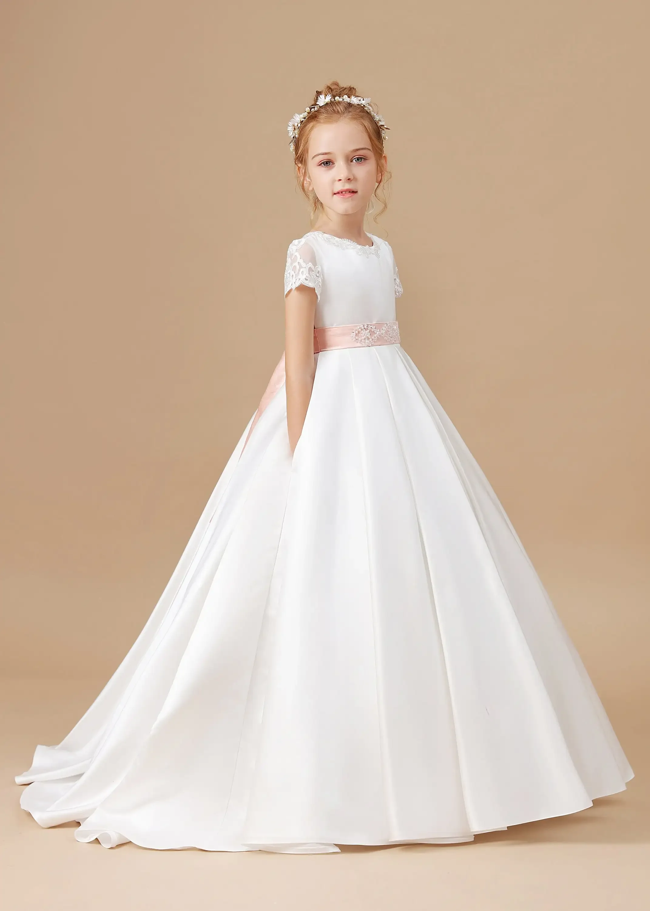 

Lovely White Satin Communion Gowns Wedding A-line Flower Girl Dress Pink Bow Belt Little Princess Kids Birthday Party Ball Gowns