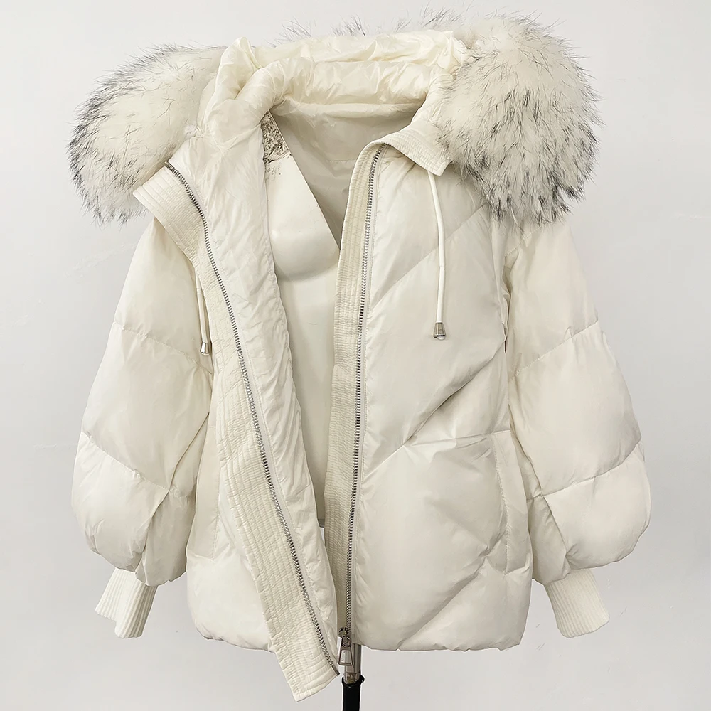 MENINA Addensare Caldo Cappotto con maniche lavorate a maglia Piumino d'anatra bianco Parka medio lungo 2025 Nuovo inverno Grande piumino con cappuccio in vera pelliccia da donna
