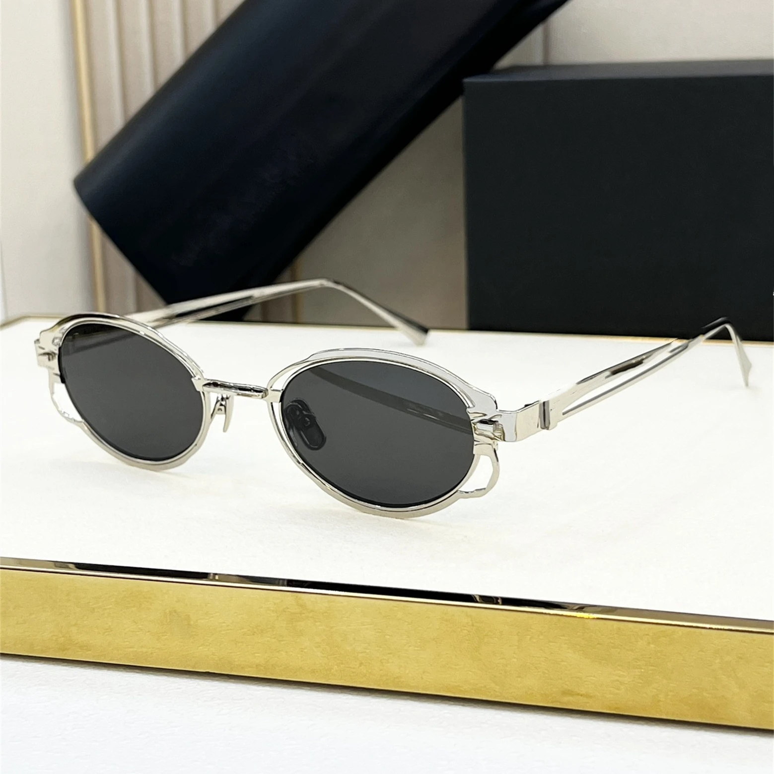 

2025 Fashion Oval Sunglasses for Women Luxury Designer Metal Frame UV400 Sun Protection Shades H01 Brand New Trendy Eyewear