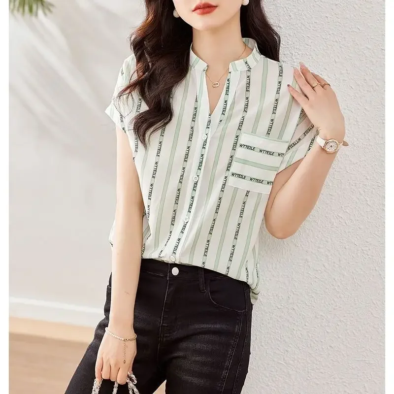 Camisa de manga corta con diseño para mujer, blusa de gasa con estampado, Estilo Vintage, elegante, 2024