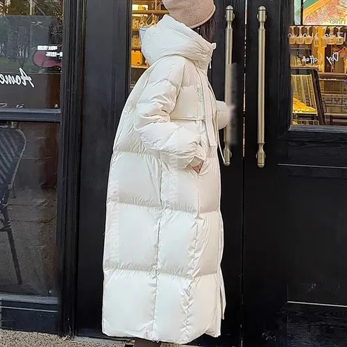 أسفل المعاطف