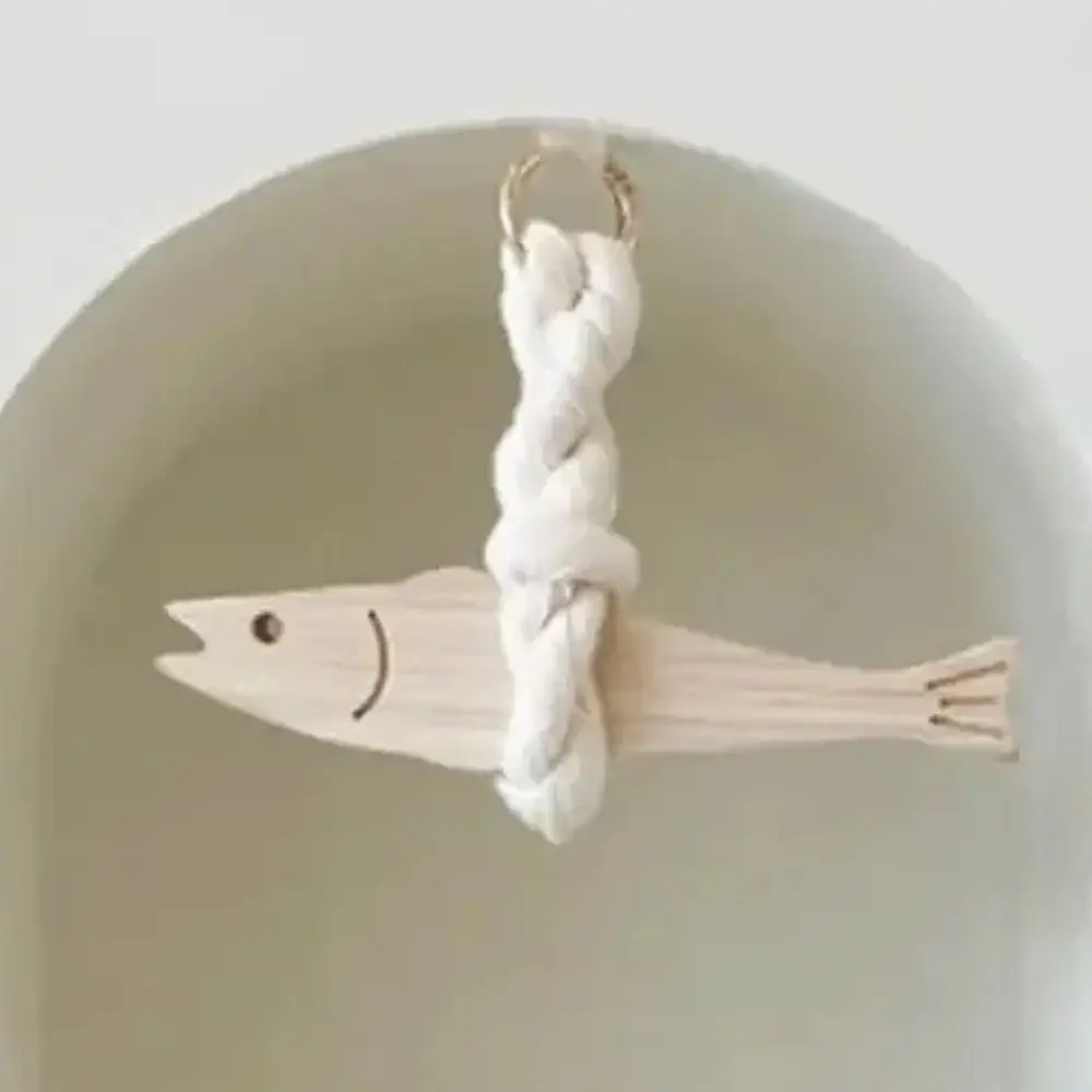 Creative Wooden Fish Car Ornament Hangable Ultra-thin Pollack Door Pendant with Bell Fish Wall Art Bedroom