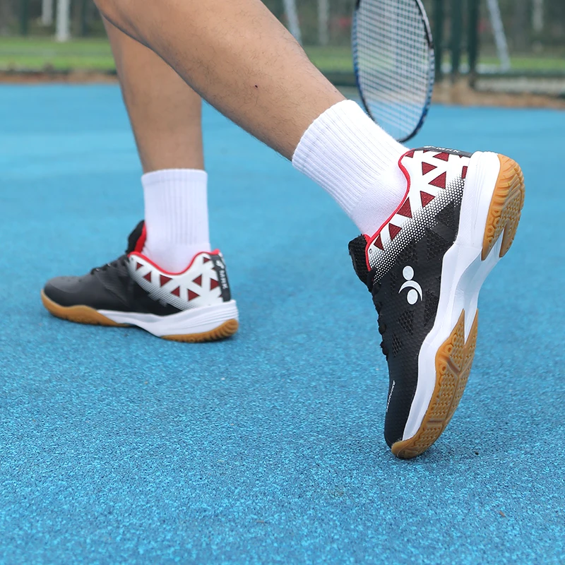 Men Tennis Shoes Badminton Shoes Unisex Sneakers Lightweight Female Outdoor Sports Training Lace up Women Athletics Sports Shoes