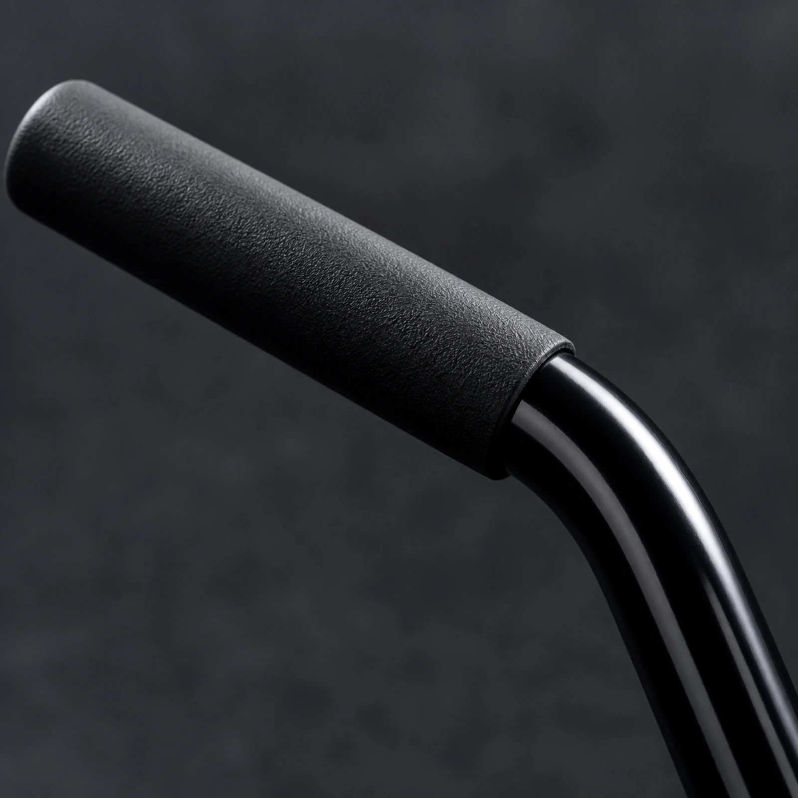 V-Shaped Steel Fitness Handle Versatile Back Training Handle with Padded Grips Barbell Attachment Secure Fit Compact