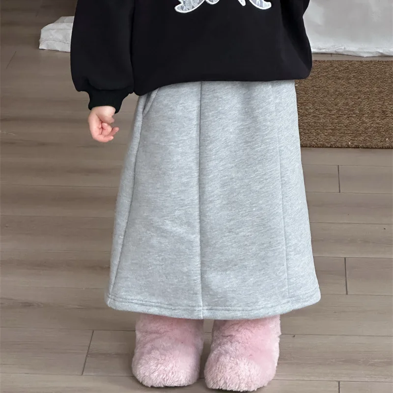 Girls Half Length Skirt 2025 Winter Splicing Korean Plush Solid Color Sanitary Skirt Fashionable Warm Temperament Versatile