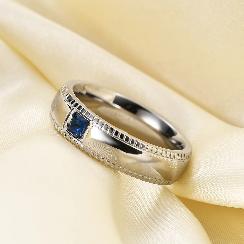 Couple Ring Her King His Queen For Women Men Luxury Shiny Crystal Stainless Steel Ring Engagement Wedding Jewelry Brands Ring