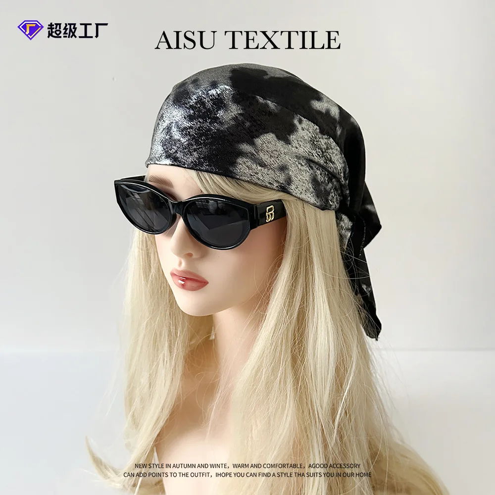 

Women's Headscarf Liquid Silver Hot Girl Silk Scarf Y2K Square Style Versatile Hip-hop Trendy Scarf Customization For Girl Funny