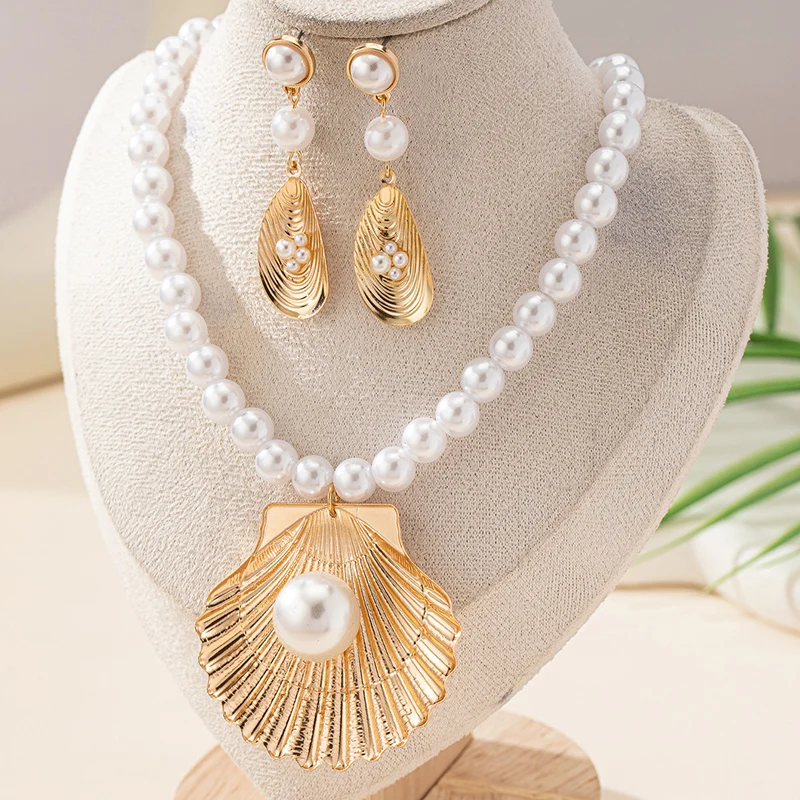 

Hot New Arrival Korean Fashion Minimalist Temperament Pearl Shell Shape Pendant Necklace Earring Female Jewelry Set Wholesale