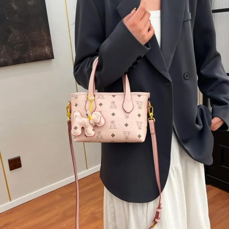 

European American Trendy Crossbody - French Niche New Style High-End Exquisite Sweet Retro Casual Bag