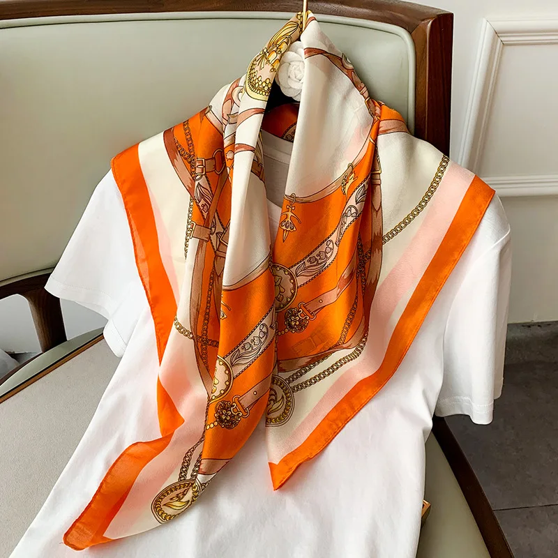Vier-Eckschal aus Seide für Damen, Schal mit Satin-Aufdruck, Stirnband, Haarband für Damen, Umhängetasche für Damen, Schal für Damen, Kopftuch, 70 cm – Detail 3