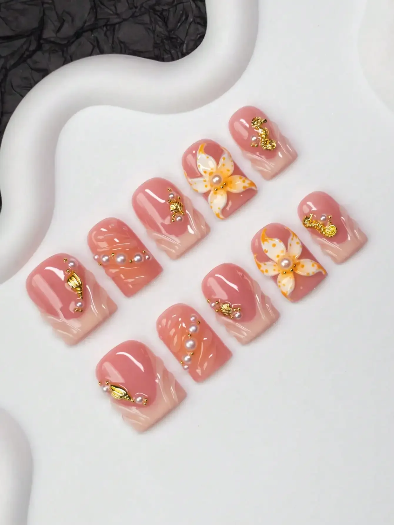 

10pcs/Set Handmade Square Nail Tips, Y2K Baddie Style, Nude, White, Beige Colors With French Edge, Carved Patterns, Pearl