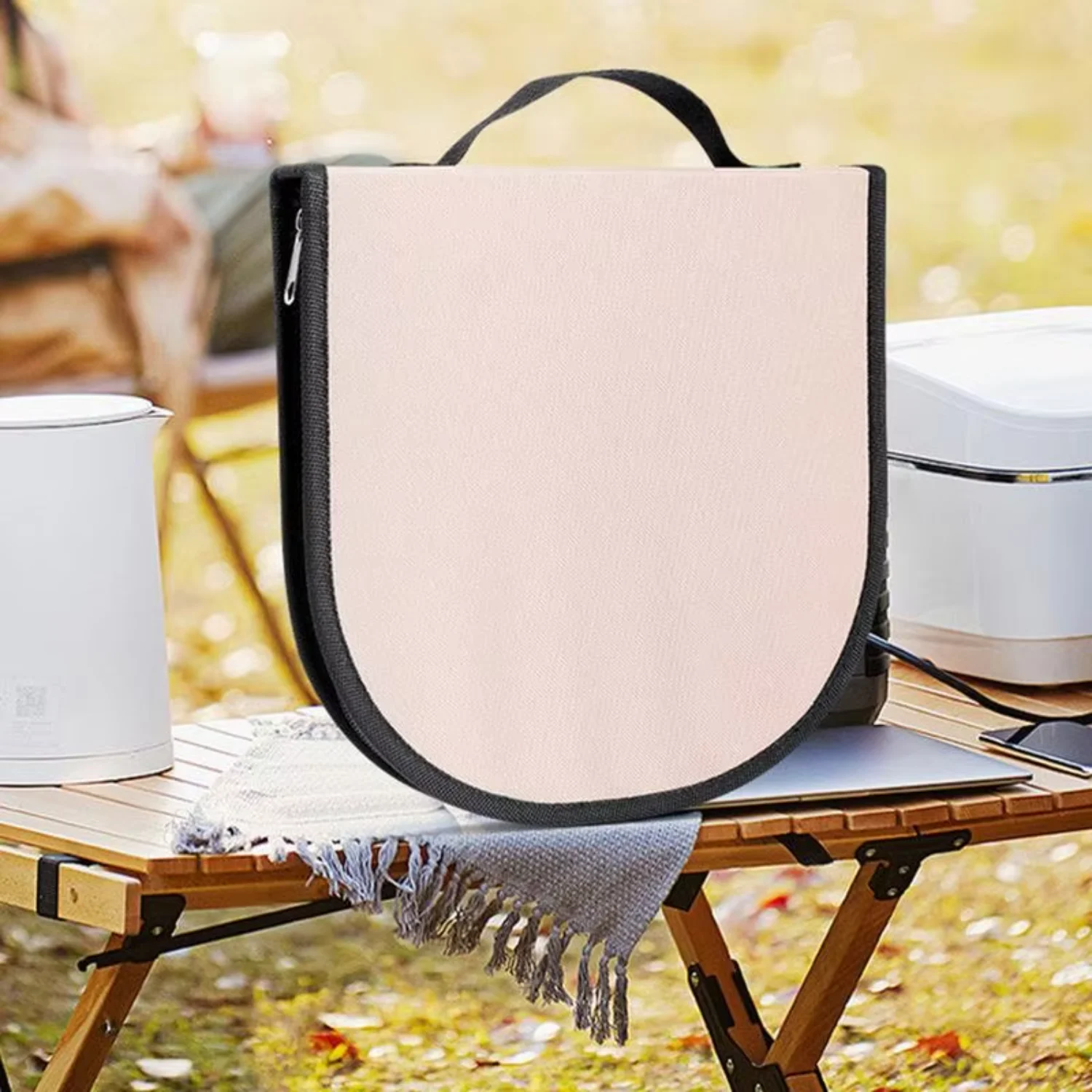 

Camping Tableware Thickened Waterproof Oxford Cloth Picnic Folding Portable (excluding Tableware)