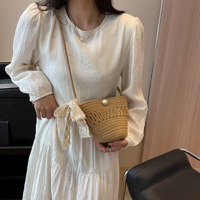 New Hollow Straw Beach Bag Luxury Design Knit Shoulder Crossbody Bag Women Handmade Bohemia Handbag Summer Travel Purse Bag