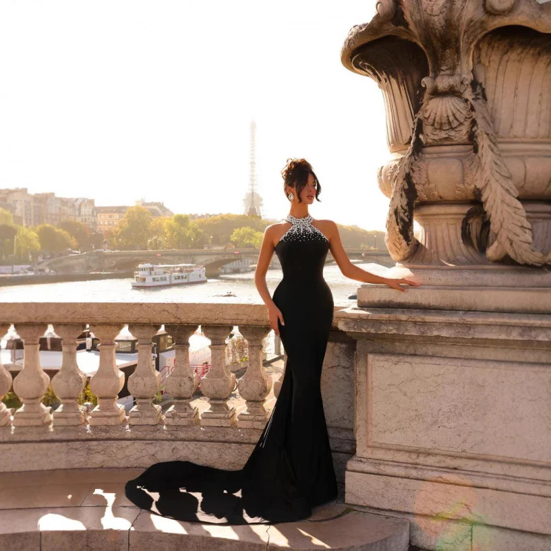 

European and American Style Black High-End Elegant Dress Halter Neck Rhinestone Backless Mermaid Evening Gown